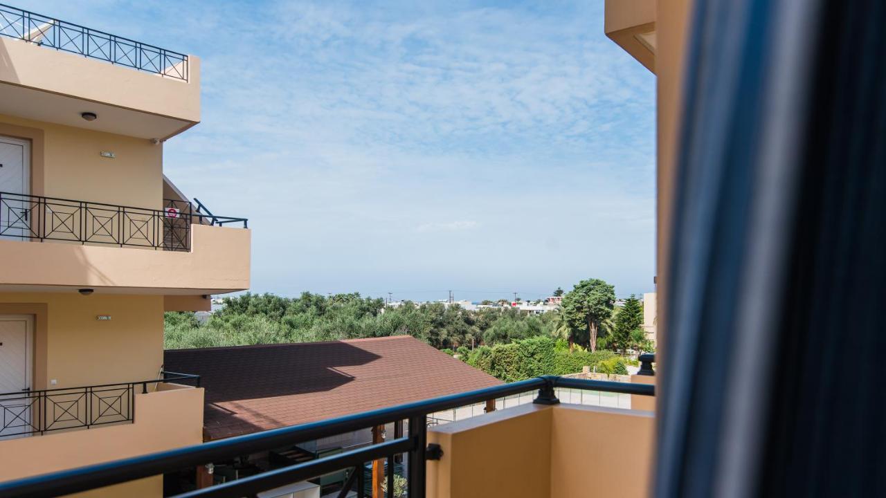 Mirage Studios Малиа Экстерьер фото